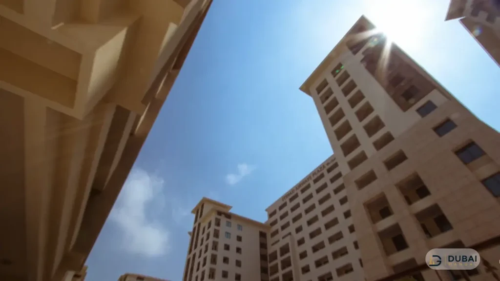 Etihad Plaza apartment towers in Khalifa City